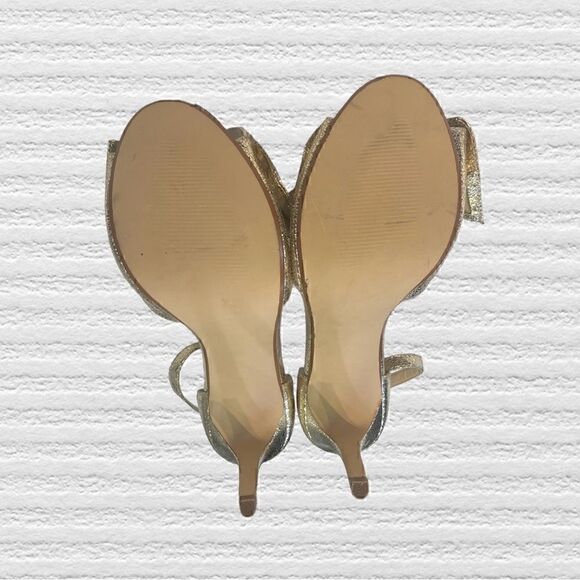 Steve Madden Xenia Gold Bow Heels - Picture 7 of 8